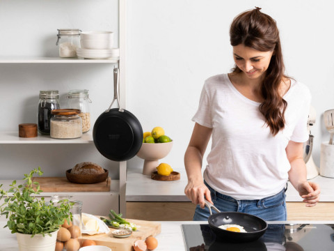 Сковорода 20 см KitchenAid Forged Hardened Aluminium (CC005692-001)