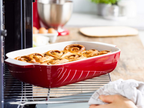 Форма для випікання з кришкою 3,8 л KitchenAid Stoneware (CC006108-001)