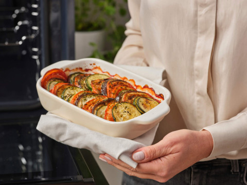 Форма для випікання з кришкою 0,9 л KitchenAid Stoneware (CC006105-001)