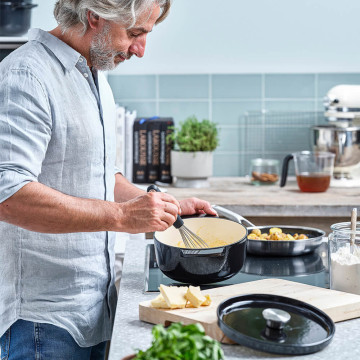 Каструля чавунна з кришкою 3,3 л KitchenAid Cast Iron (CC006058-001)