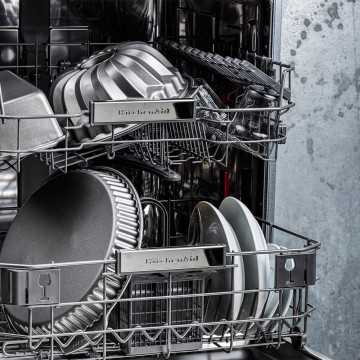 Форма для випікання 28 см KitchenAid Aluminized Steel Bakeware (CC003301-001)