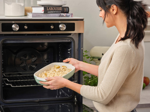 Форма для випікання з кришкою 1,9 л KitchenAid Stoneware (CC007425-001)