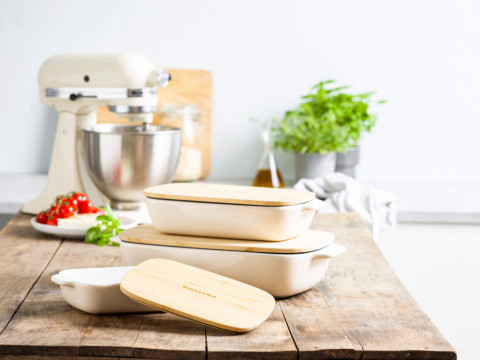 Форма для випікання з кришкою 1,9 л KitchenAid Stoneware (CC006107-001)