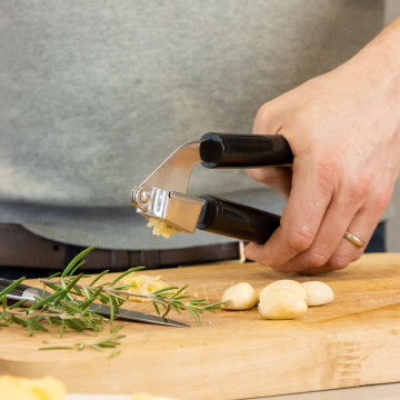 Прес для часнику KitchenAid Classic, 19 см (KCG132OHOBE)