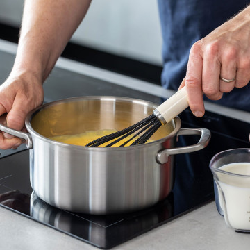 Вінчик KitchenAid Coreline, 27 см (KAG0640OHACE)