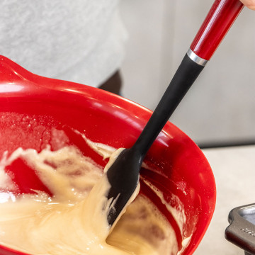 Лопатка для тіста KitchenAid Coreline, 30 см (KAG031OHERE)