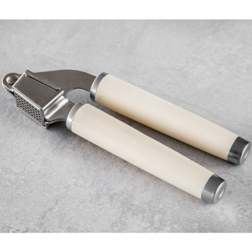 Прес для часнику KitchenAid Coreline, 19 см (KAG132OHACE)