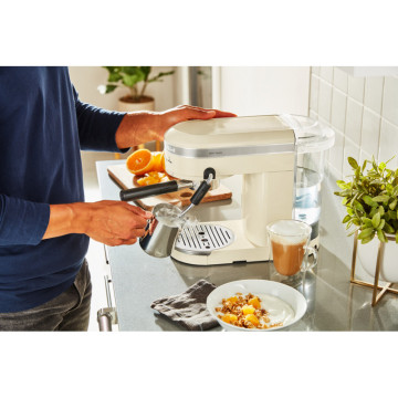 Кавоварка еспресо KitchenAid Artisan 5KES6503EAC