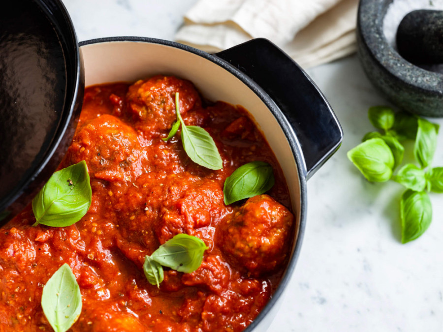 Каструля чавунна з кришкою 3,3 л KitchenAid Cast Iron (CC006058-001)