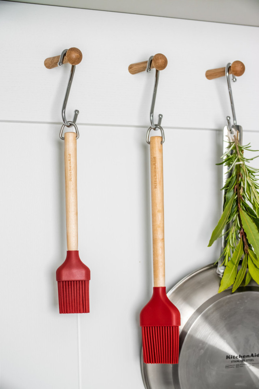 Пензлик кондитерський KitchenAid Coreline, 22 см (KQR733OHERE)