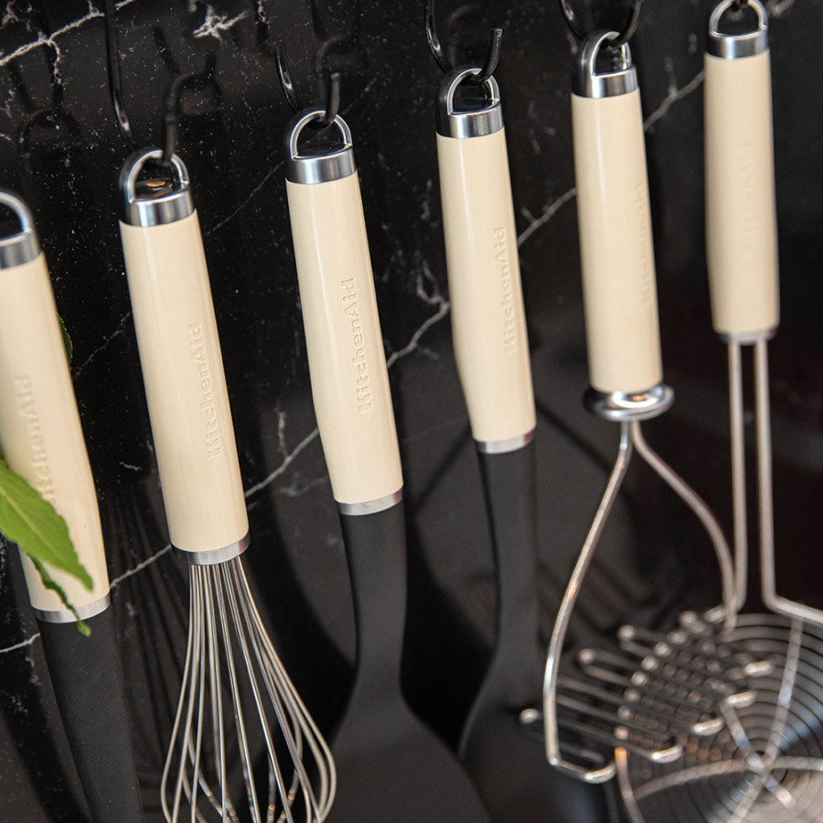 Прес для картоплі KitchenAid Coreline, 27 см (KAG008OHACE)