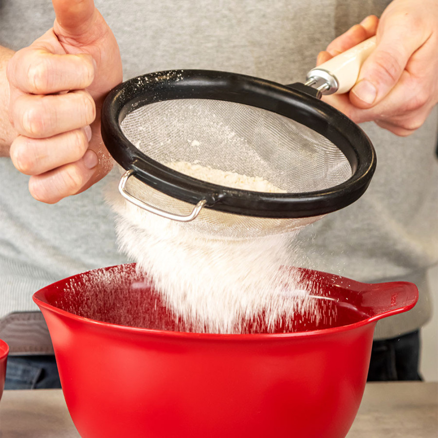 Ситечко KitchenAid Coreline, 18 см (KAG161OHACE)