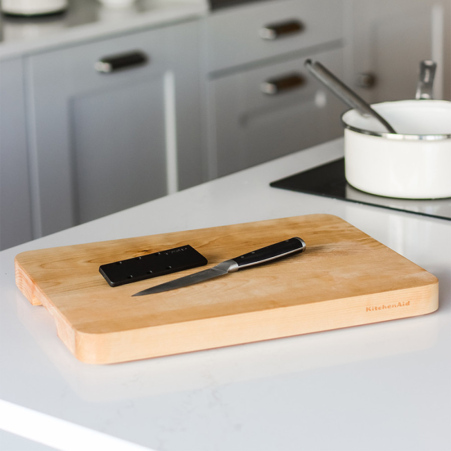 Ніж універсальний KitchenAid Coreline з захисним чохлом для леза, 11 см (KOG45TSSOHOBA)