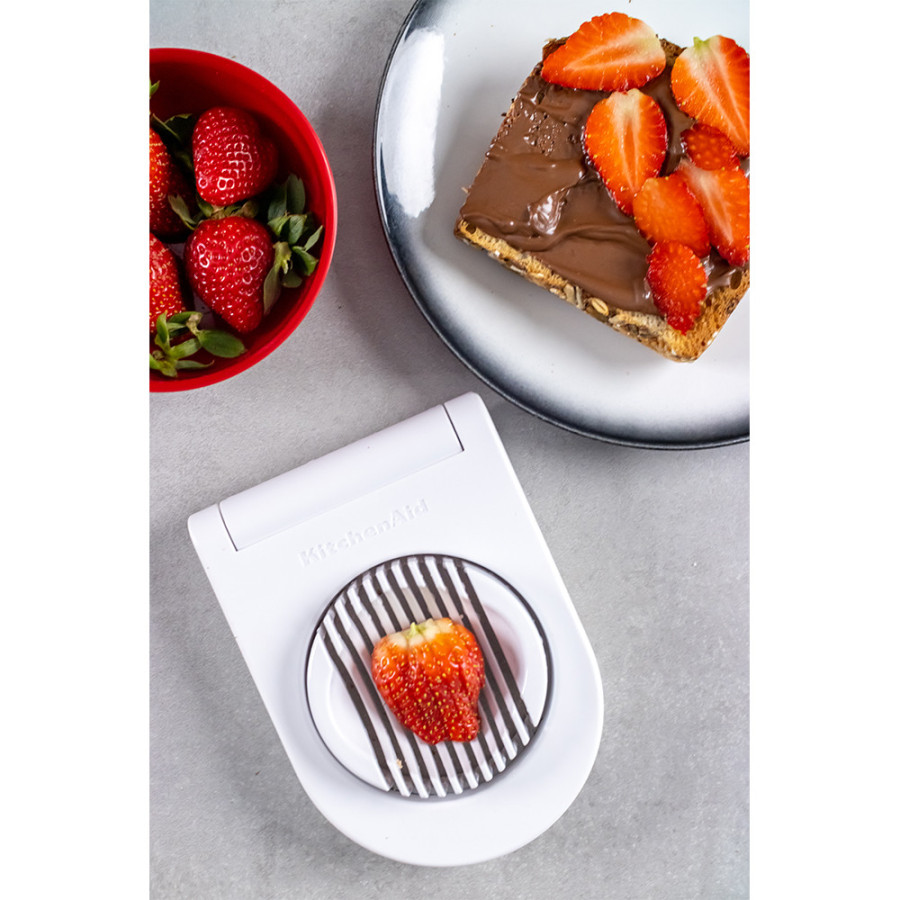 Яйцерізка KitchenAid Universal, 15 см (KQG135OHWHE)