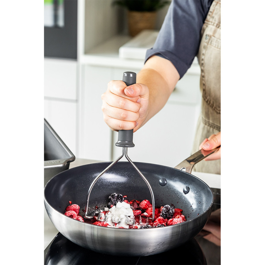 Прес для картоплі KitchenAid Coreline, 25 см (KAS008OHCGG)