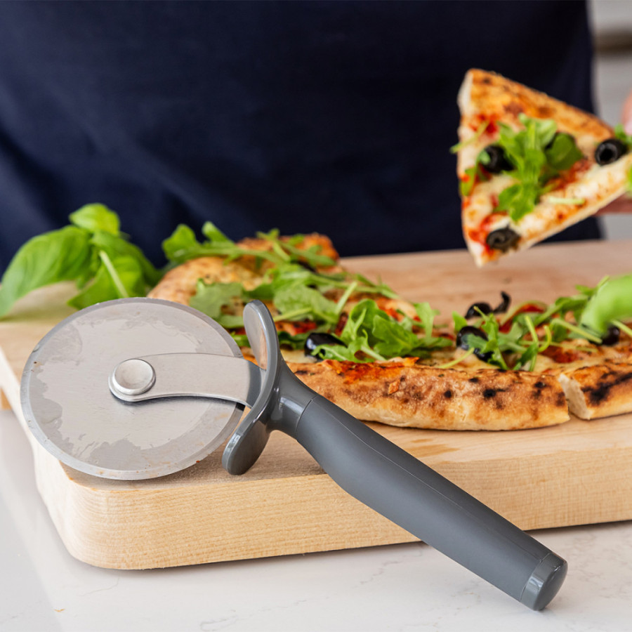 Ніж для піци KitchenAid Coreline, 23 см (KAS113OHCGG)